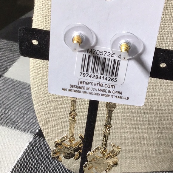 EAR RINGS Halloween spiders new❤️❤️ - Picture 3 of 3